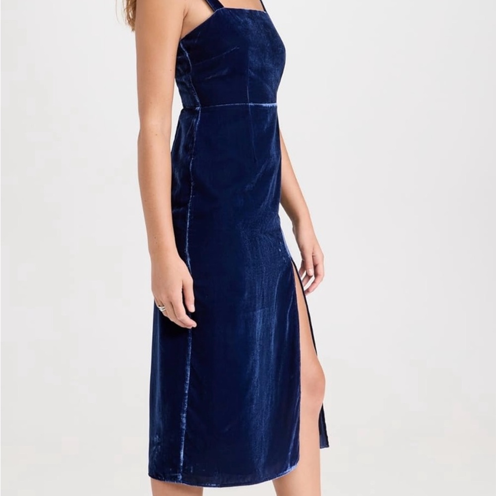 Kitristudio Mara Navy Velvet front slit midi dress